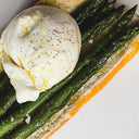 Burrata: Sánduche de Burrata de Búfala Gourmet a Porter y espárragos